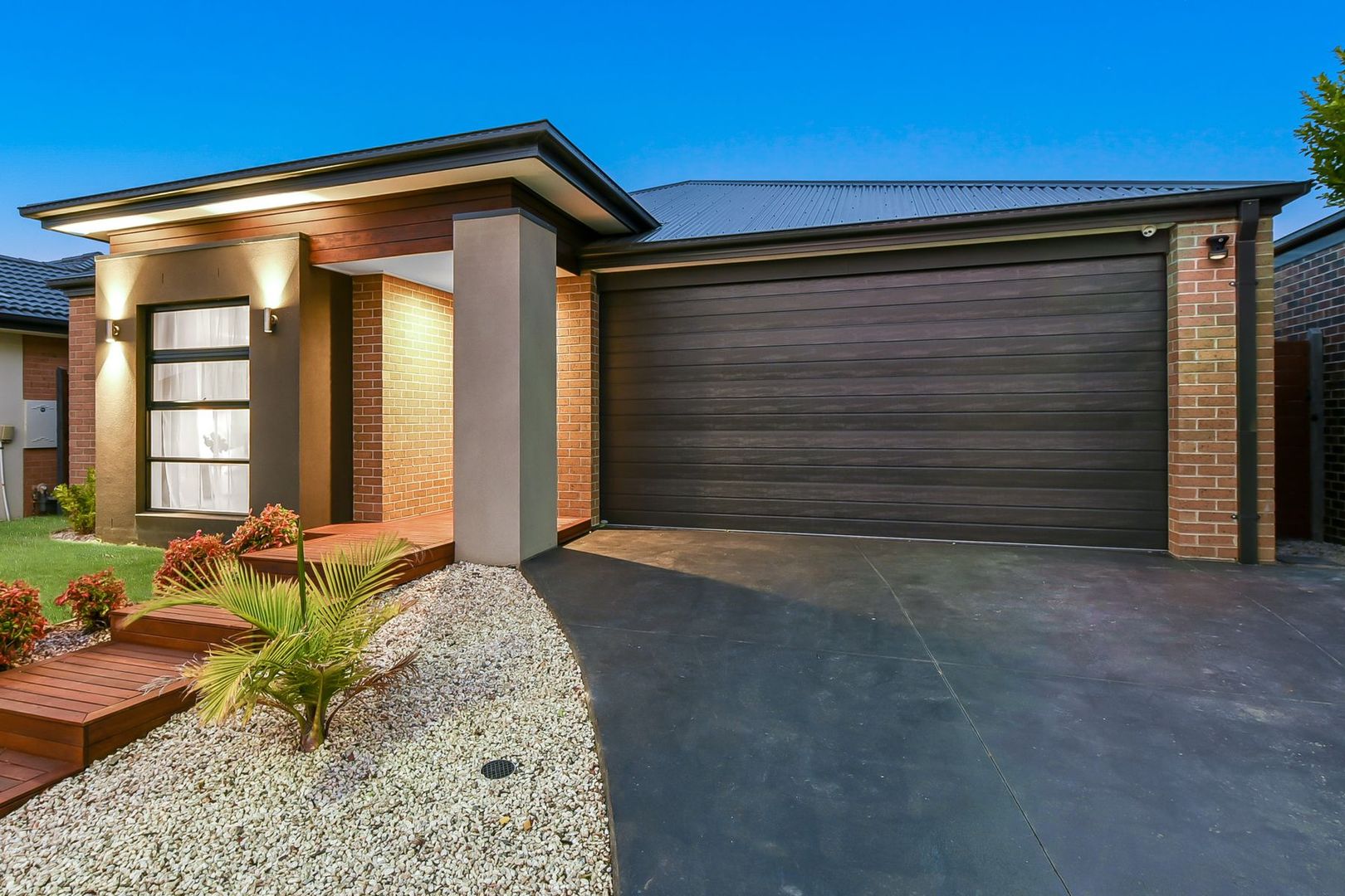 18 Walbrook Drive, Clyde North VIC 3978 Domain