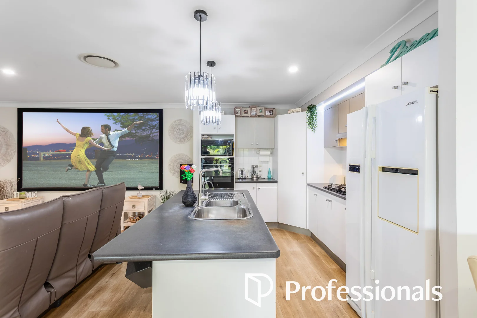 Additional image 11 of 15 Lilly Crescent, Kallangur QLD 4503