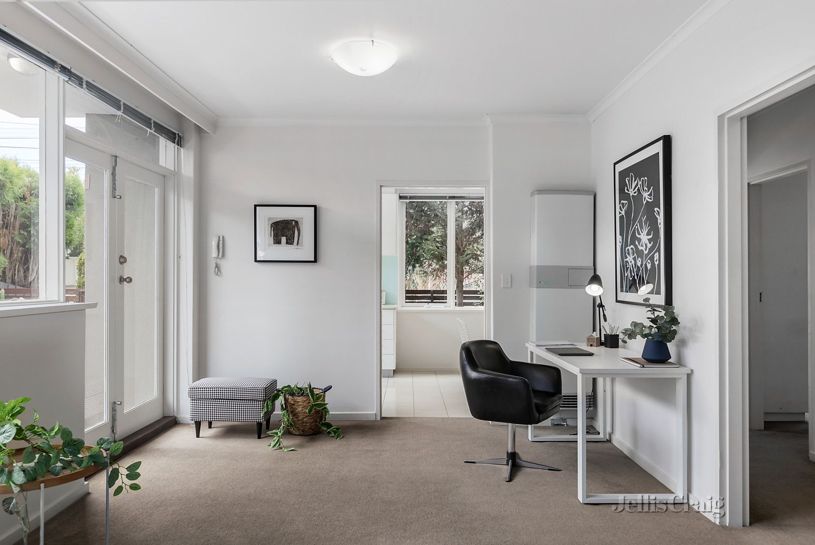 1/33 Hotham Street, St Kilda East VIC 3183, Image 2