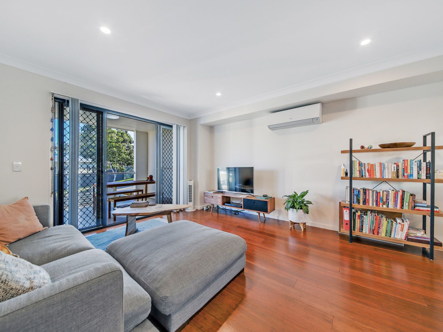 3/8 Oasis Close, Manly West QLD 4179, Image 2