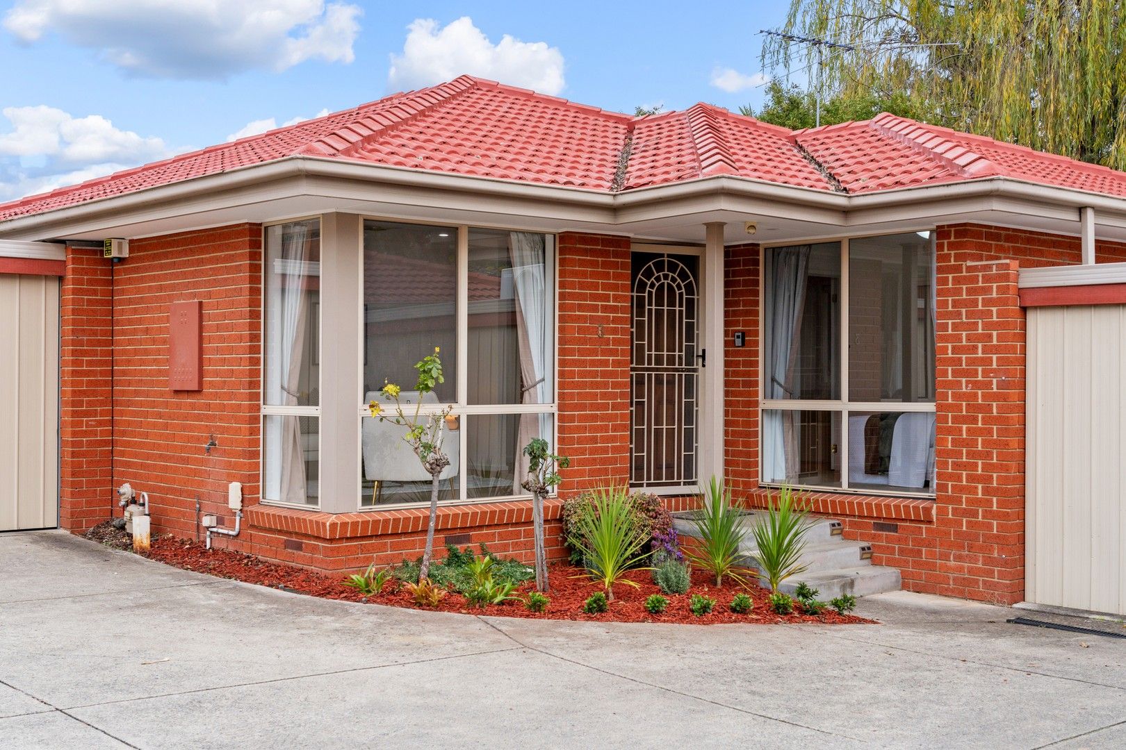 3 bedrooms Apartment / Unit / Flat in 3/482-484 Belmore Road MONT ALBERT NORTH VIC, 3129