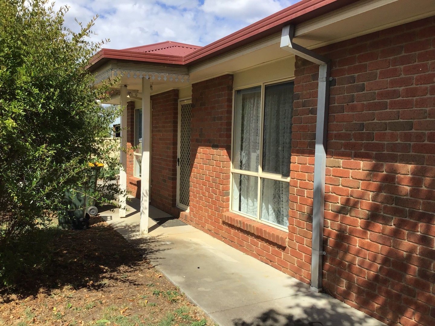 3 bedrooms House in Unit 3/2 Farran Street CASTLEMAINE VIC, 3450