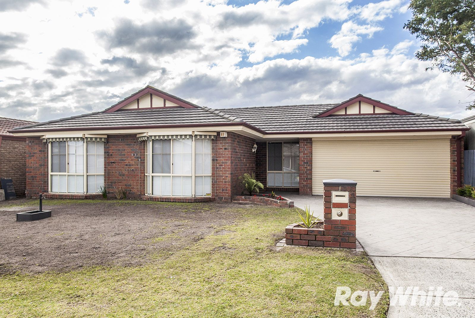 3 bedrooms House in 19 Tangerine Drive NARRE WARREN SOUTH VIC, 3805