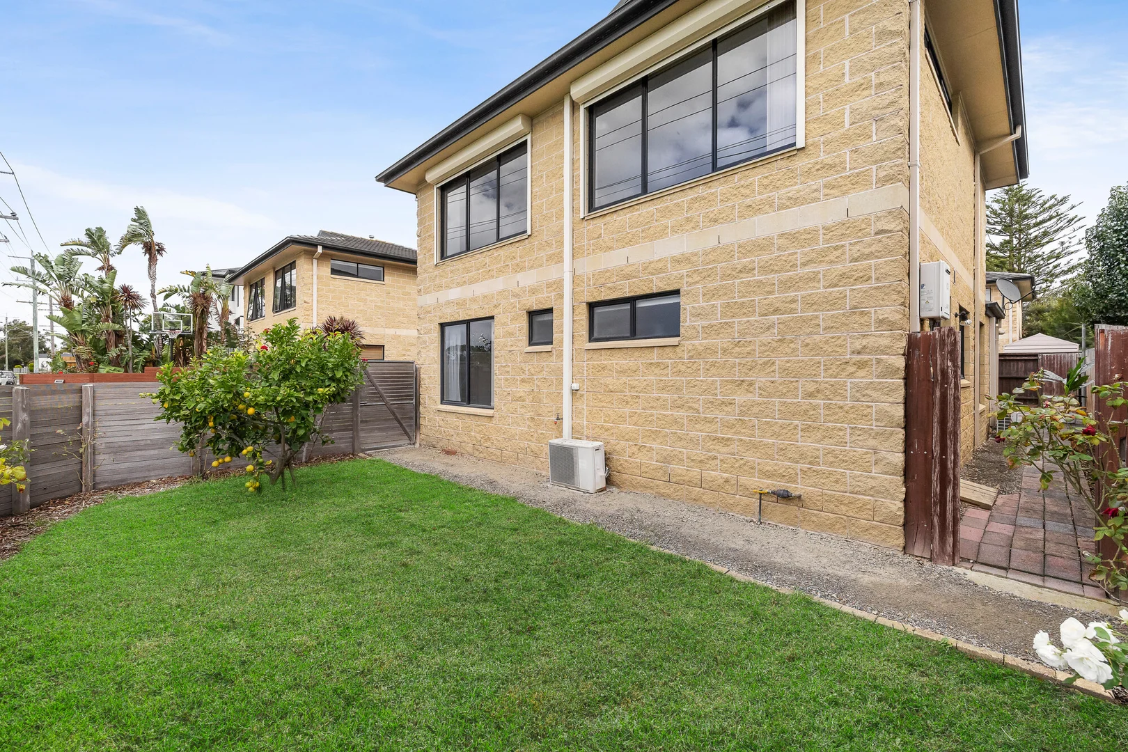 Additional image 12 of 1/89 Marine Parade, Hastings VIC 3915
