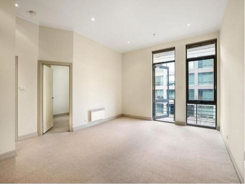 2 bedrooms Apartment / Unit / Flat in 106/402-408 La Trobe Street MELBOURNE VIC, 3000