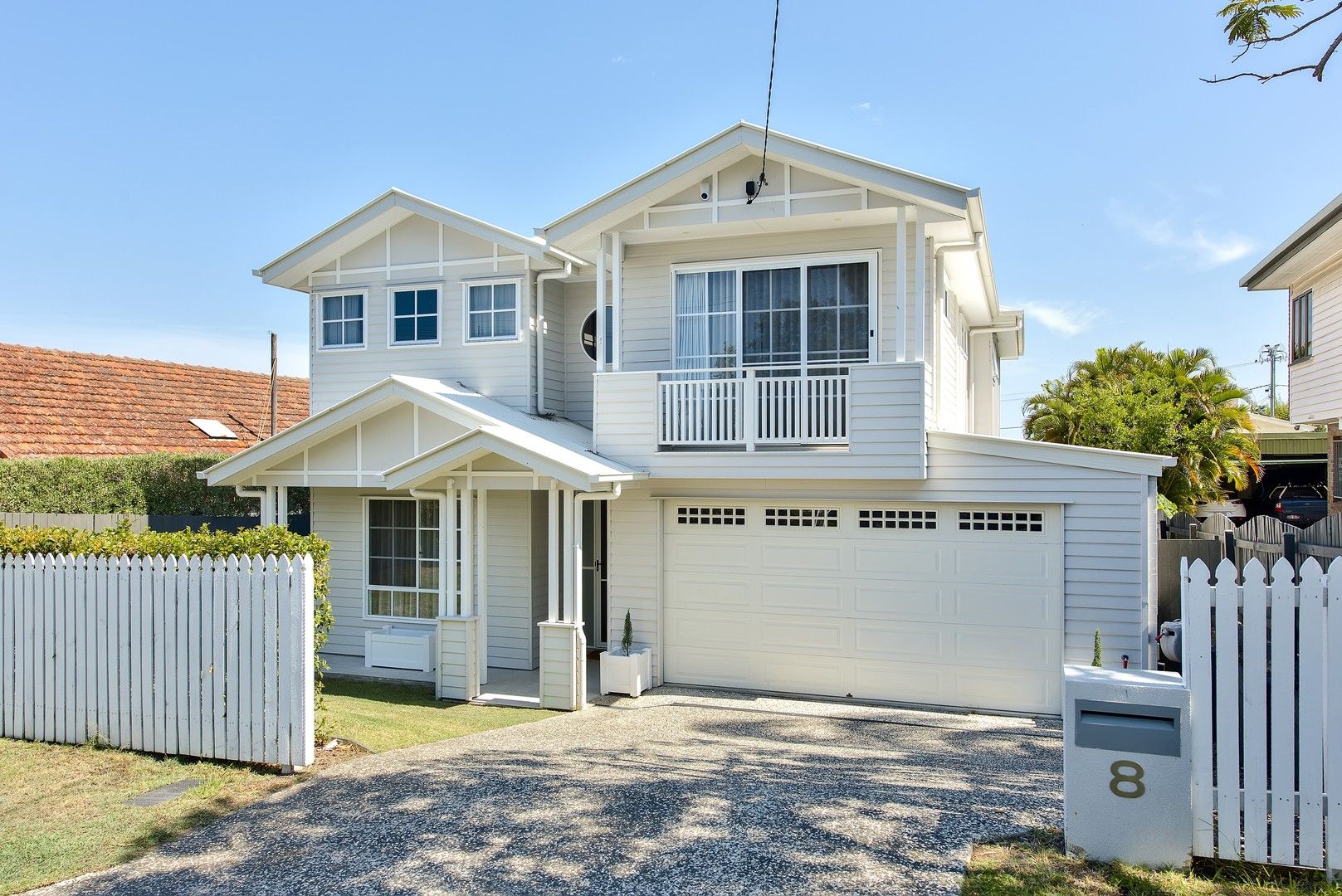 5 bedrooms House in 8 Eltham Street KEDRON QLD, 4031