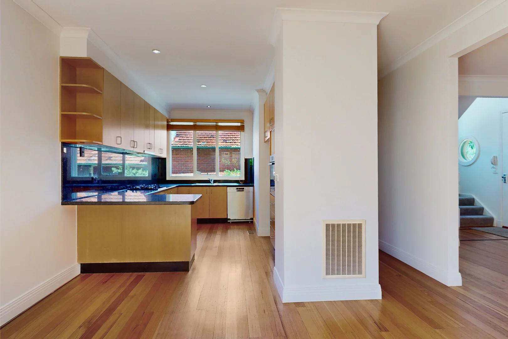 Additional image 5 of 1/122 Mitford Street, Elwood VIC 3184