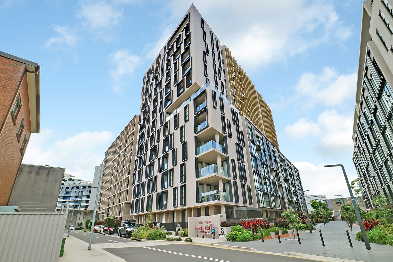 1501/8 Kingsborough Way, Zetland Property History & Address Research