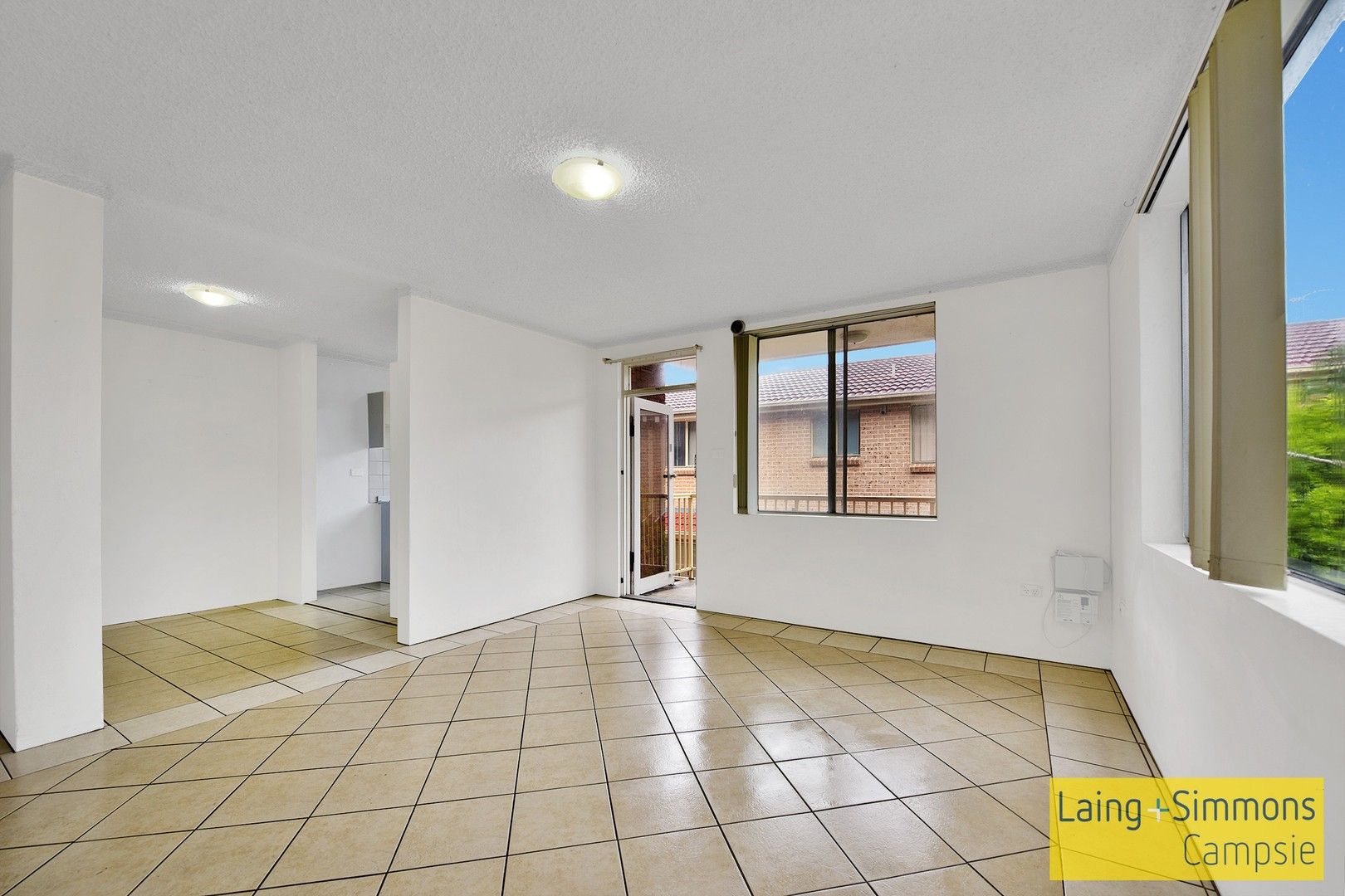 2 bedrooms Apartment / Unit / Flat in 4/10 Unara Street CAMPSIE NSW, 2194