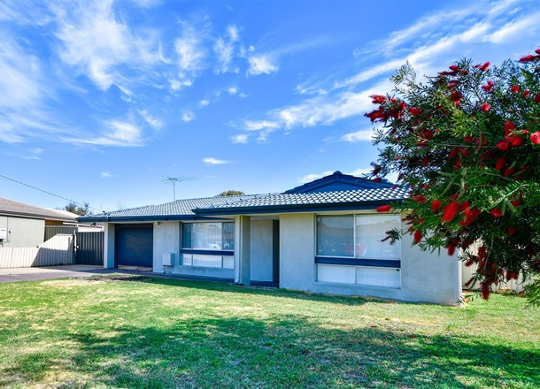 7 Willow Court, Cooloongup WA 6168