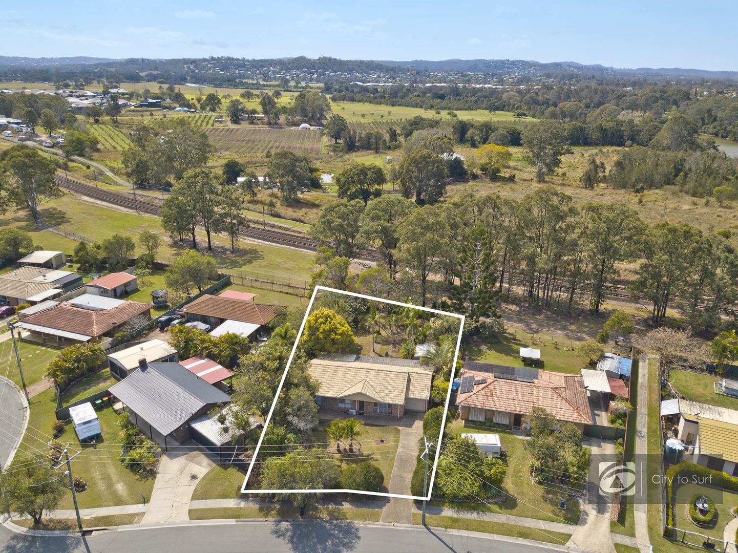 15 Black Diamond Crescent, Edens Landing QLD 4207, Image 1