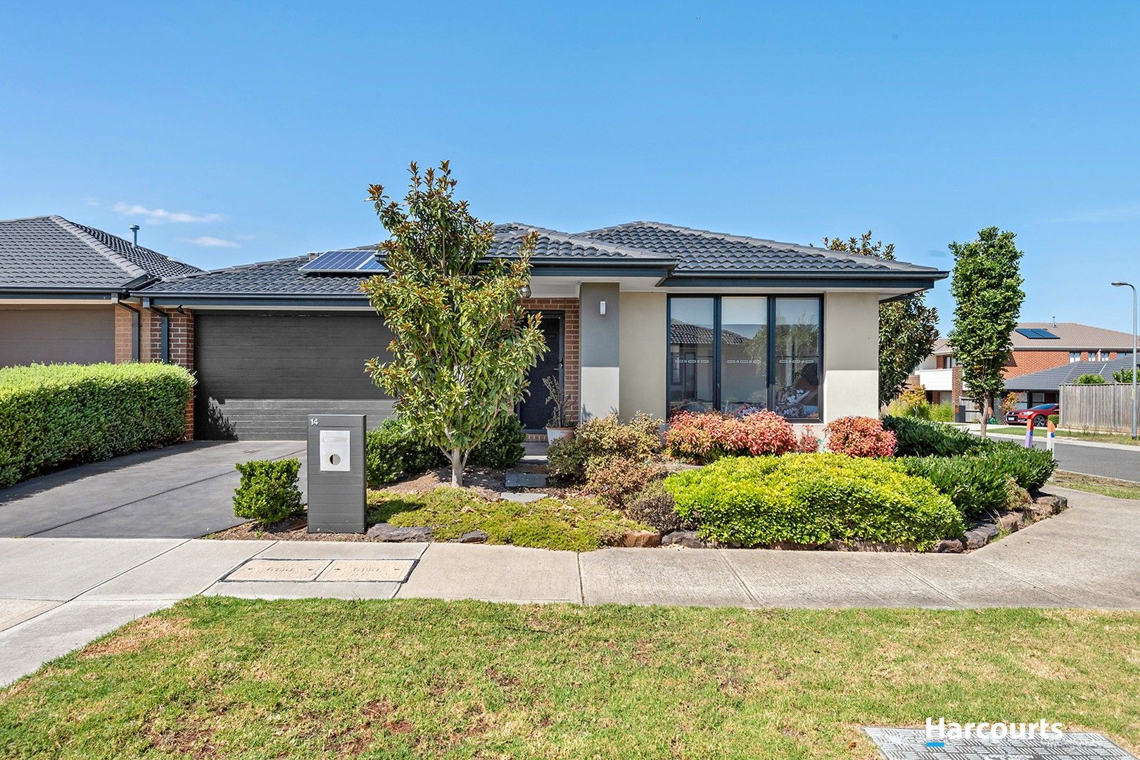 Sold 14 Trainers Way, Clyde North VIC 3978 on 28 Mar 2023 2018397080