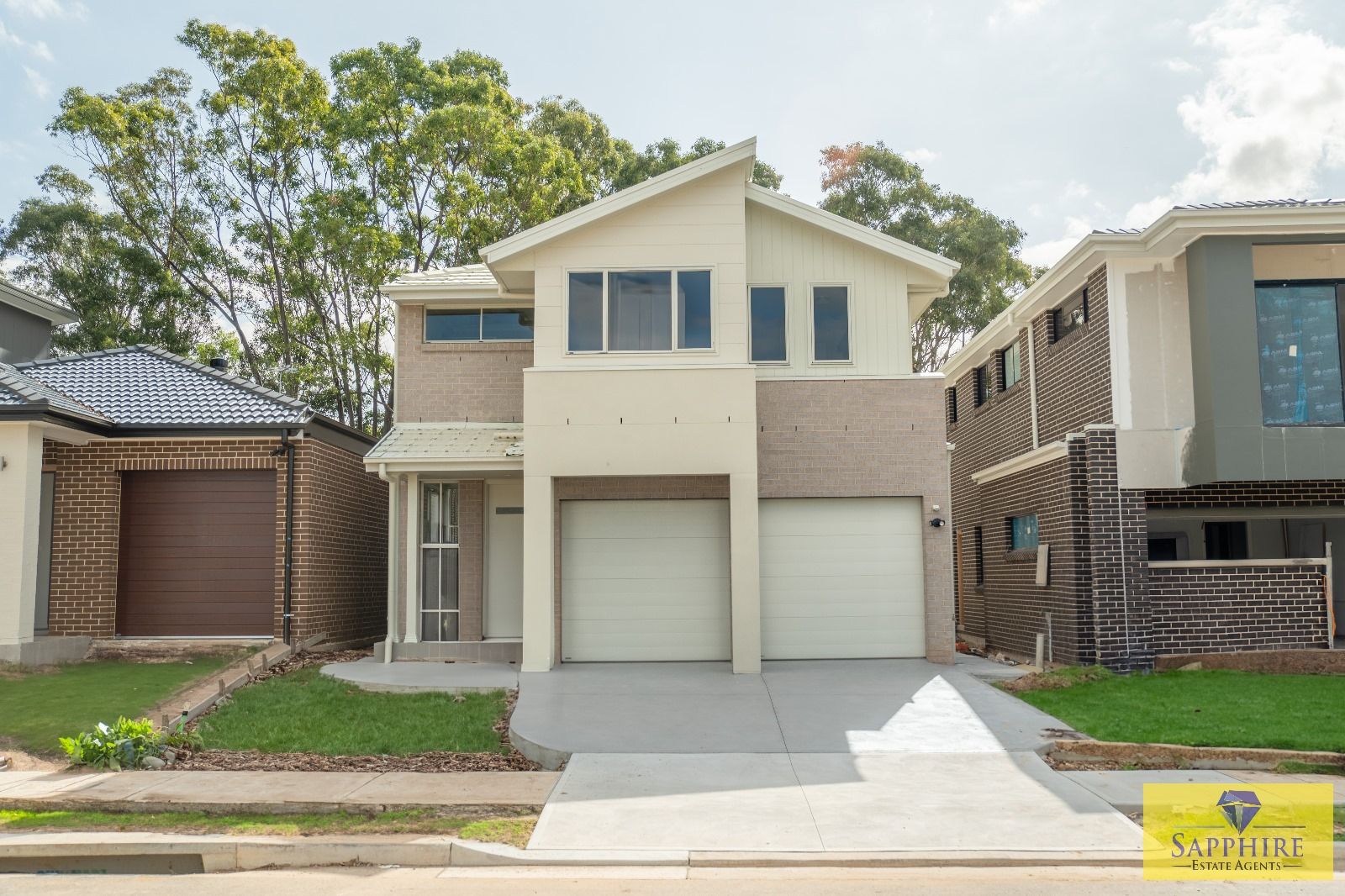 5 bedrooms House in  AUSTRAL NSW, 2179