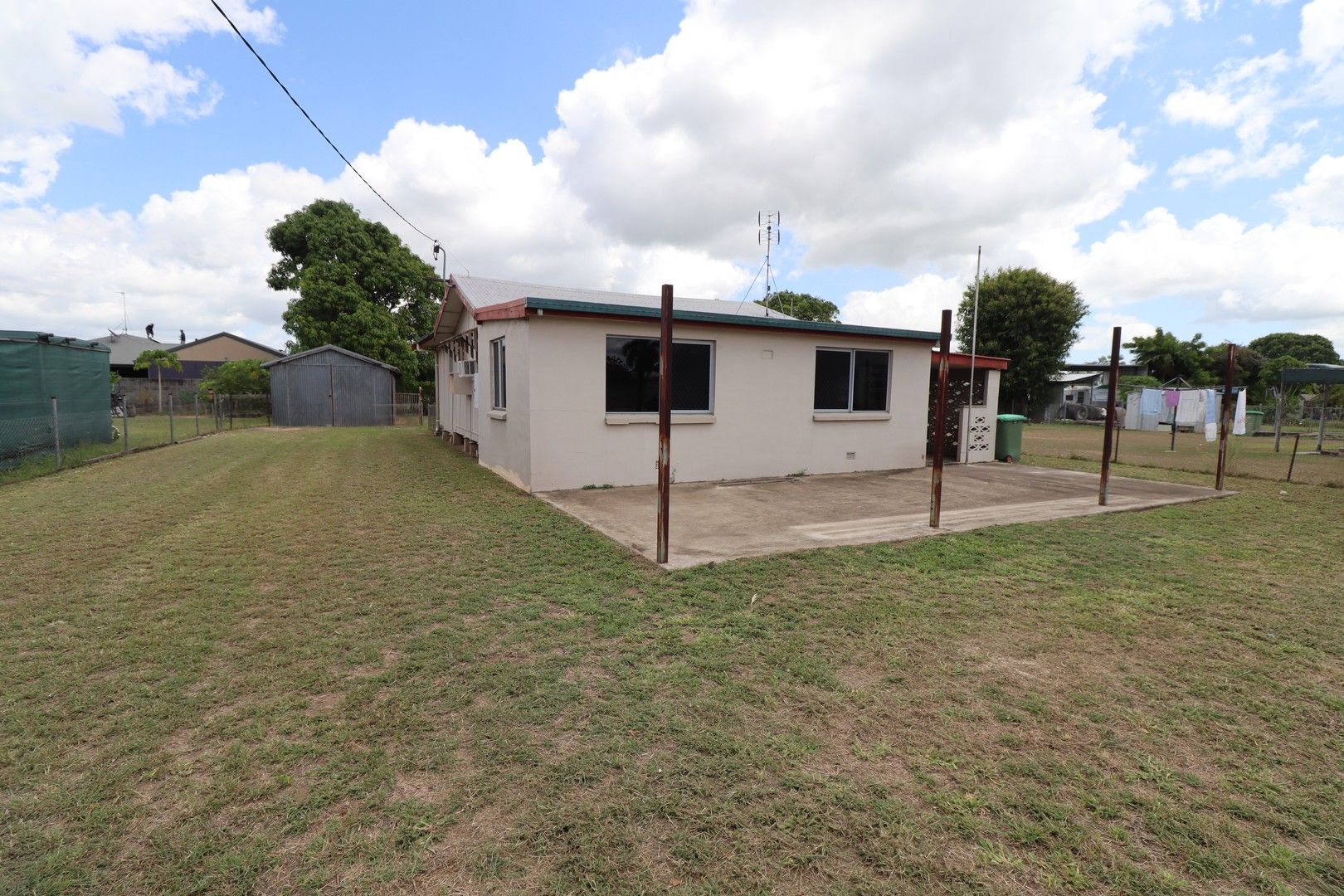 2 bedrooms House in 181 Wickham Street AYR QLD, 4807