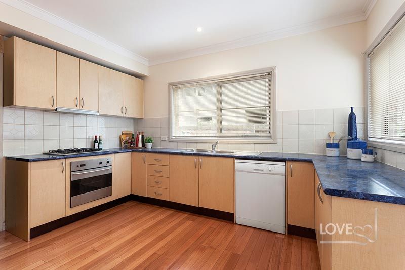 1/33 Grange Road, Fairfield VIC 3078, Image 2