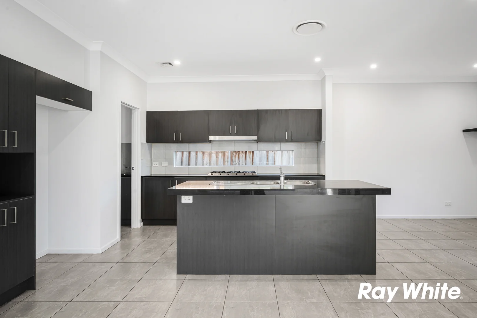 Additional image 3 of 52 Pimlico Crescent, Colebee NSW 2761