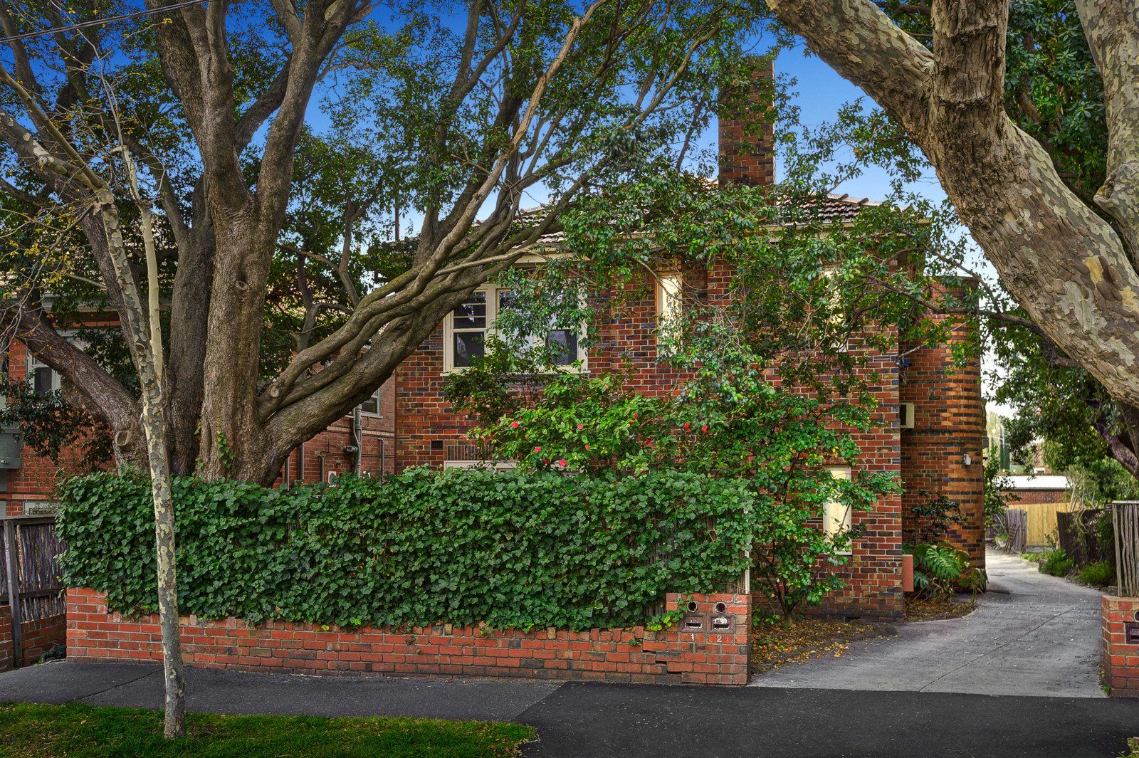 2 bedrooms Apartment / Unit / Flat in 4/29 Larnook Street PRAHRAN VIC, 3181