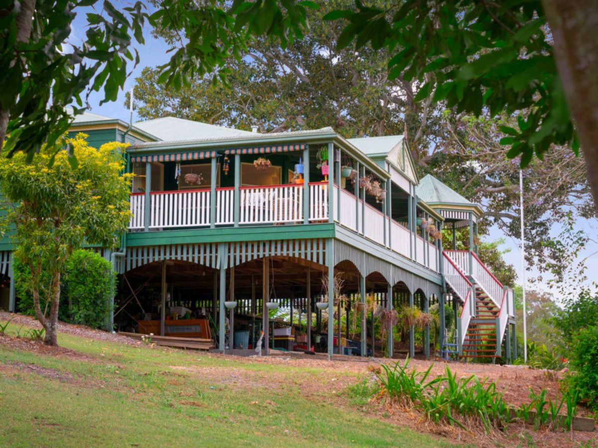 4 bedrooms House in 285 Church Road EATONS HILL QLD, 4037