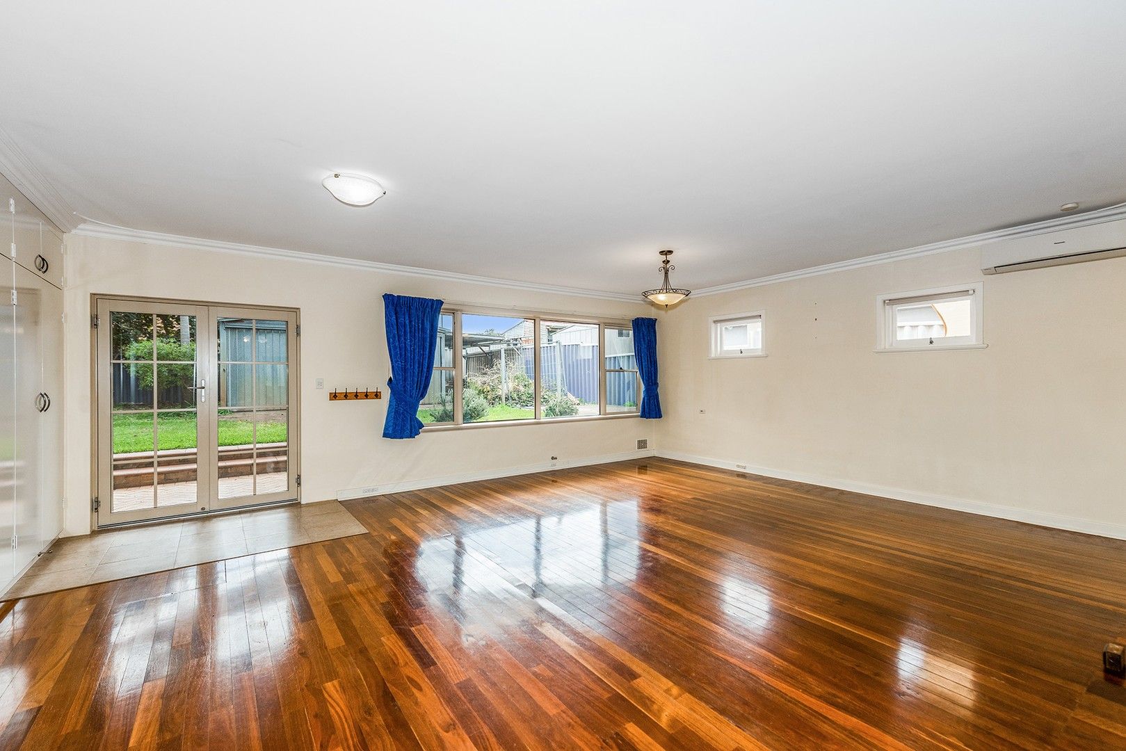 4 bedrooms House in 25 Blair Rd YOKINE WA, 6060