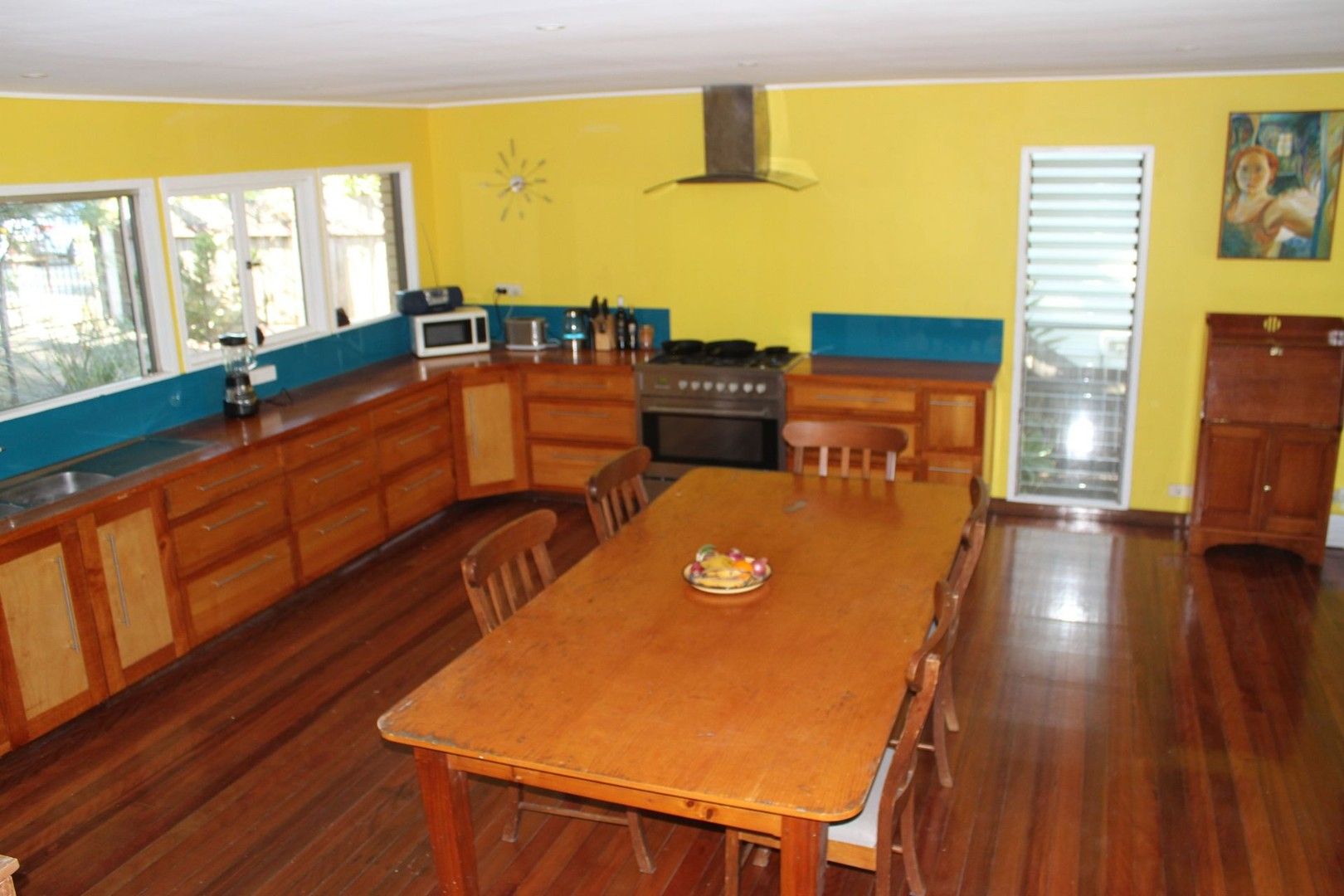 4 bedrooms House in 4 Chapel Hill Rd CHAPEL HILL QLD, 4069