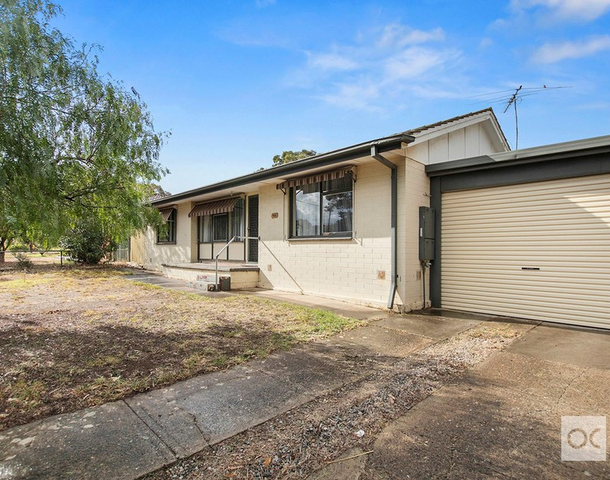 40 Adrian Street, Christie Downs SA 5164