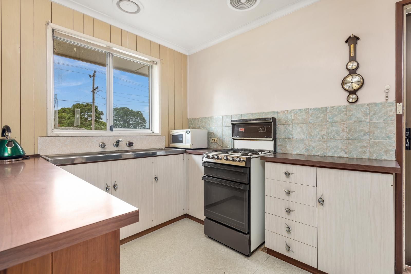 28-30 Mccurdy Road, Herne Hill VIC 3218, Image 2