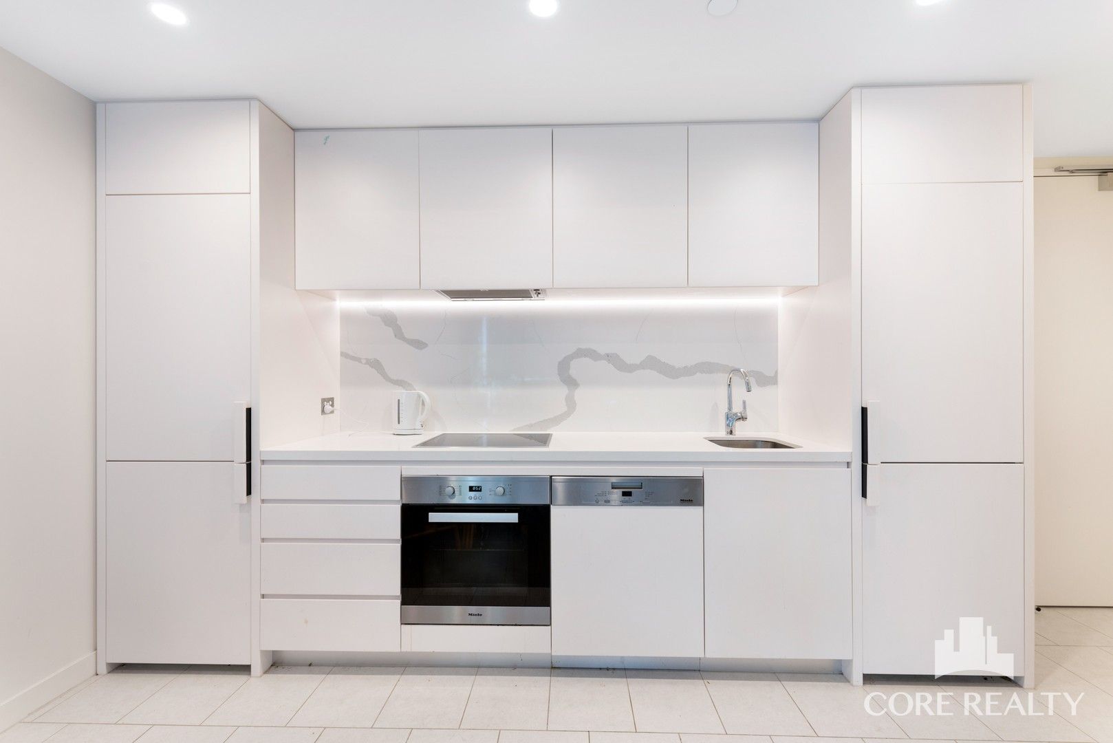 2 bedrooms Apartment / Unit / Flat in 529/555 St Kilda Road MELBOURNE VIC, 3004