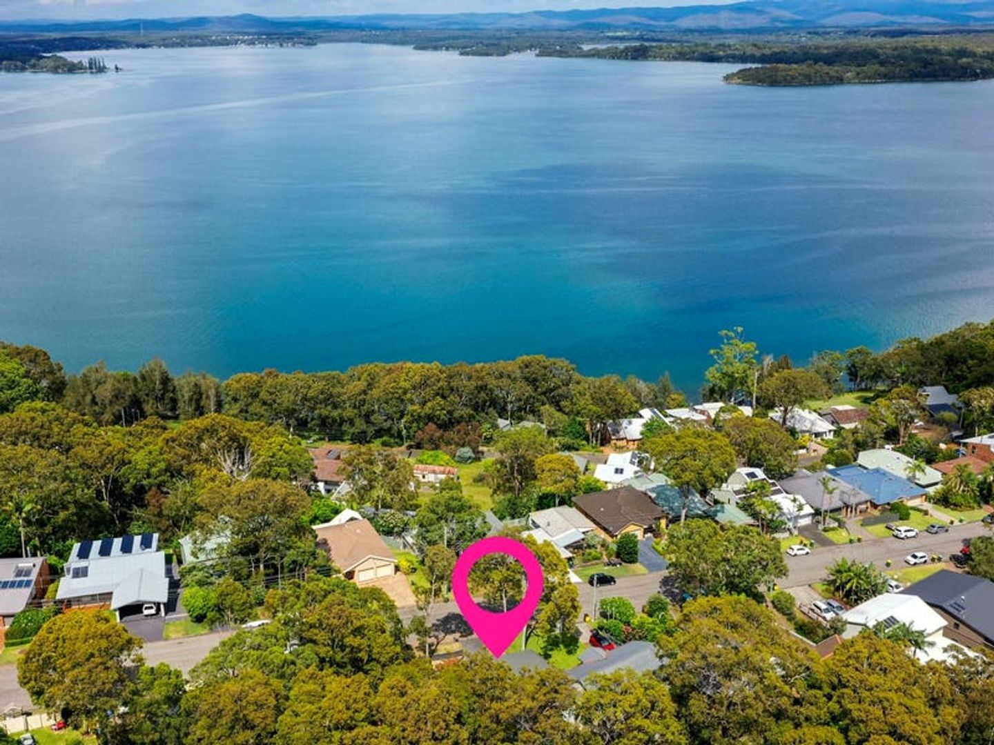 68 Lakeview Road, Wangi Wangi NSW 2267 House For Rent Domain