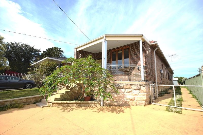 4 bedrooms Semi-Detached in 28 Wilsons Road BARDWELL VALLEY NSW, 2207