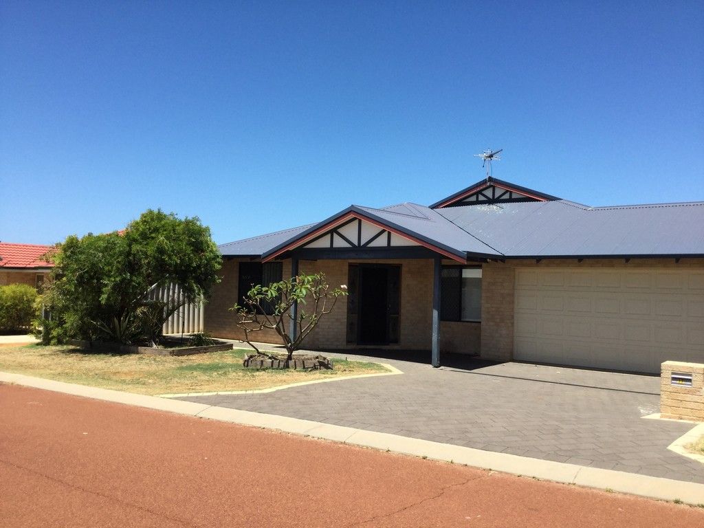 4 bedrooms House in 17 McGauran Lane BEACHLANDS WA, 6530