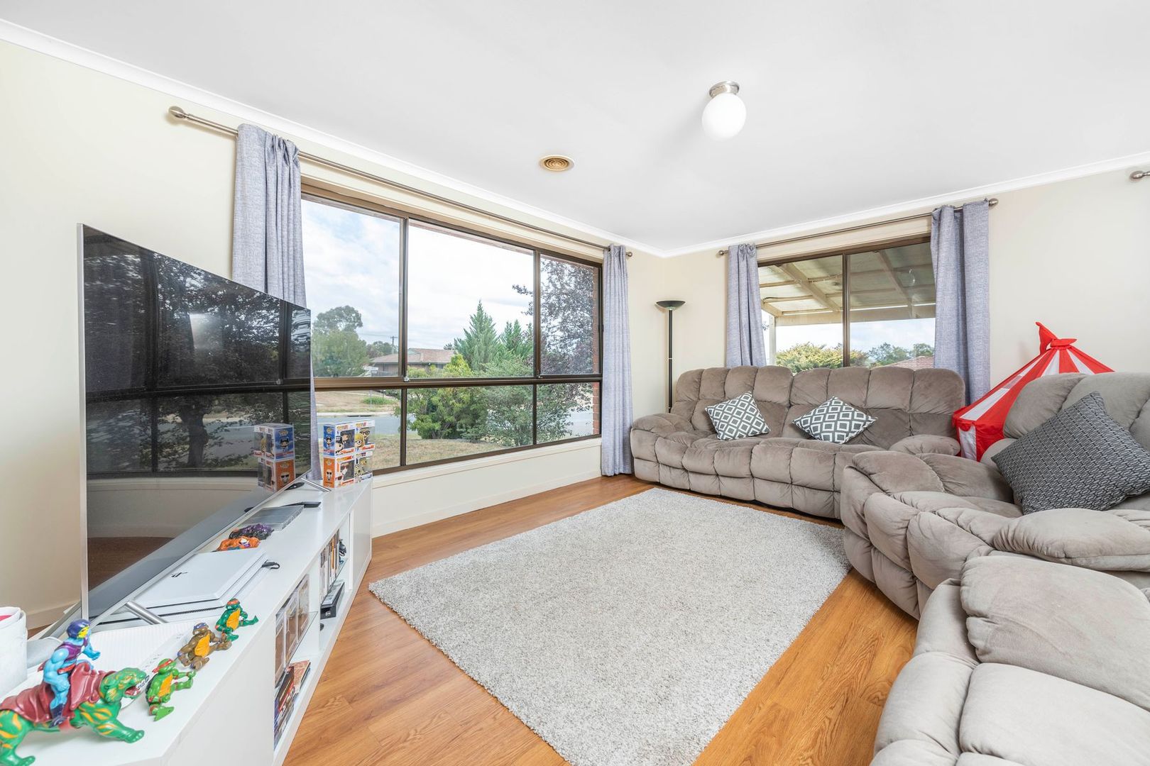 29 Louisa Lawson Crescent, Gilmore ACT 2905, Image 1