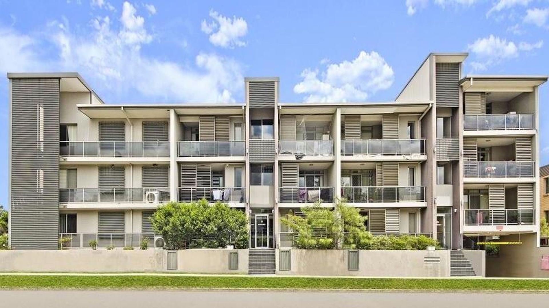 18/142148 Bridge Road, Westmead Property History & Address Research