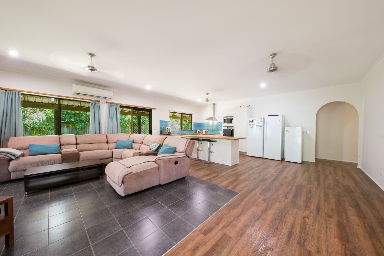 41 Erromango Drive, Jubilee Pocket QLD 4802, Image 2