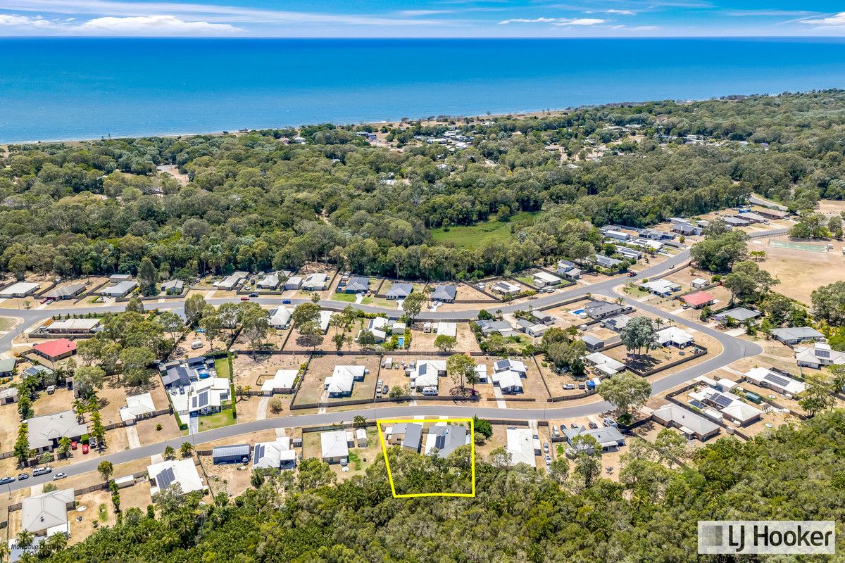 3 bedrooms House in 21 Regency Road MOORE PARK BEACH QLD, 4670