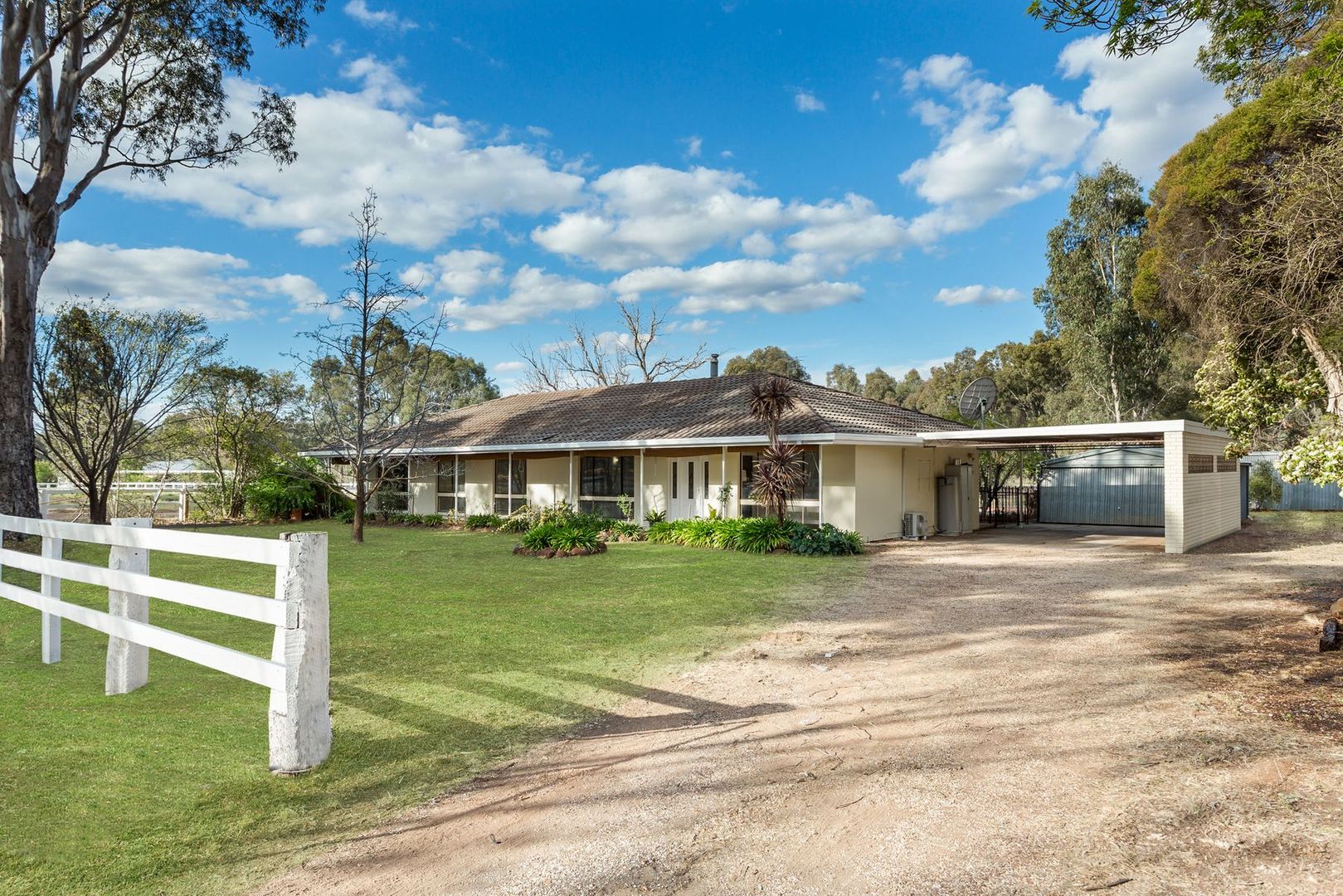 200 Sandhurst Town Road, Myers Flat Property History & Address