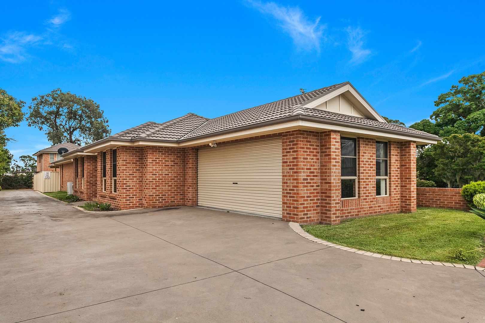 4 bedrooms House in 104 Tongarra Road ALBION PARK NSW, 2527