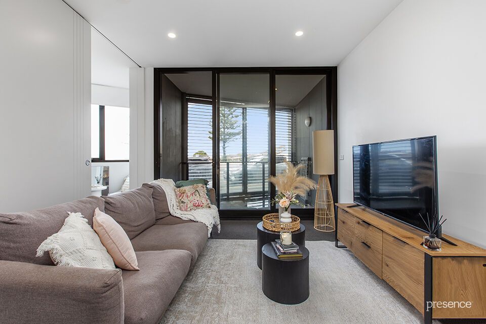 102/77 Shortland Esplanade, Newcastle NSW 2300, Image 2