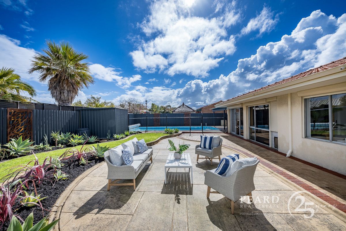 32 Seapeak Road, Ocean Reef WA 6027, Image 2