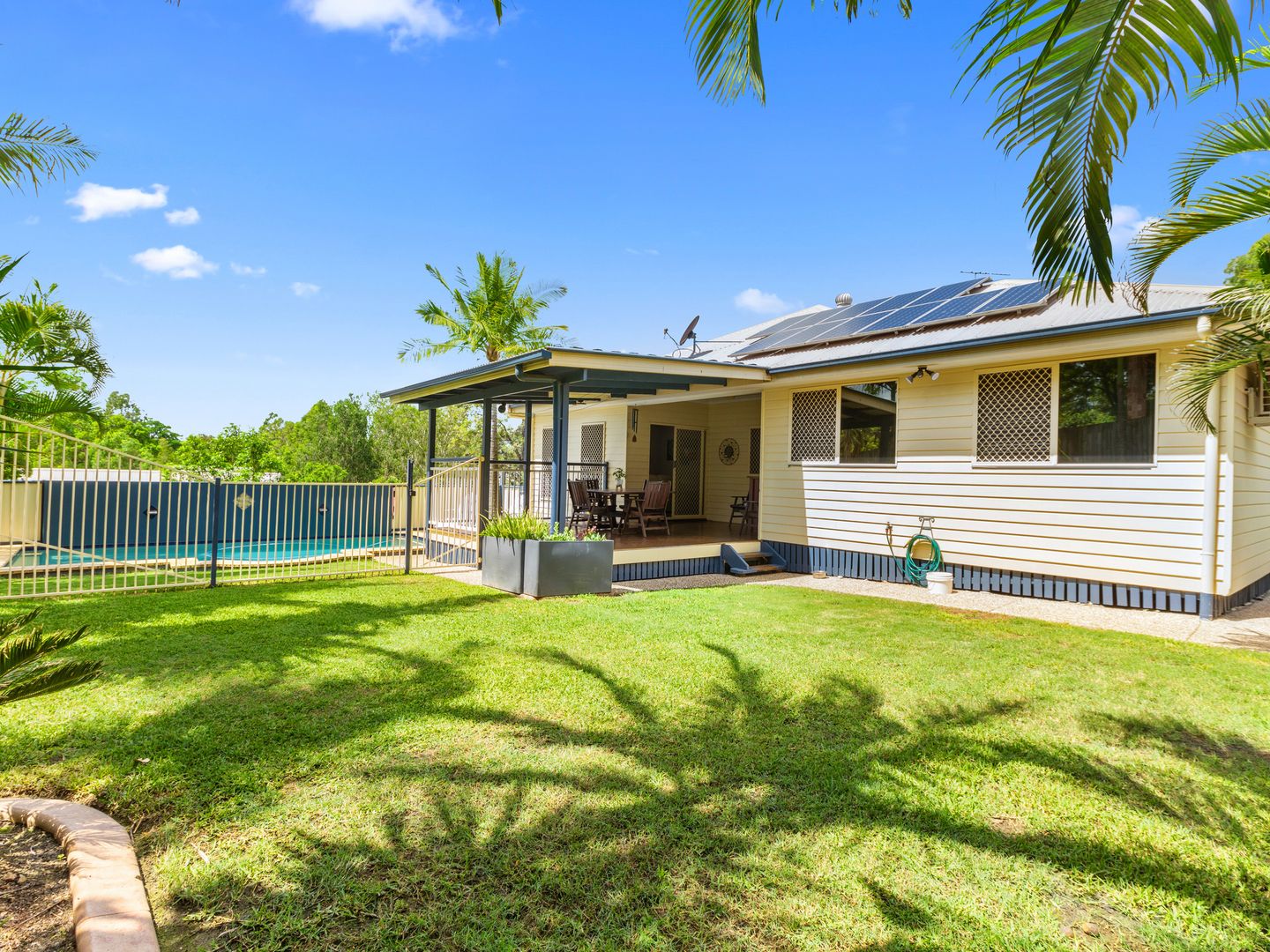 27 Woodburn Place, Ferny Hills QLD 4055, Image 1