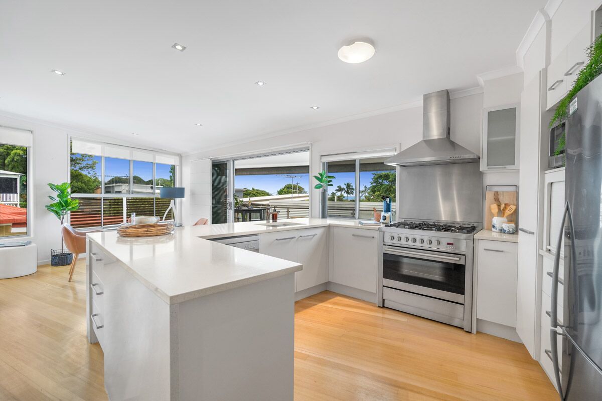 154 Melville Terrace, Manly QLD 4179, Image 0