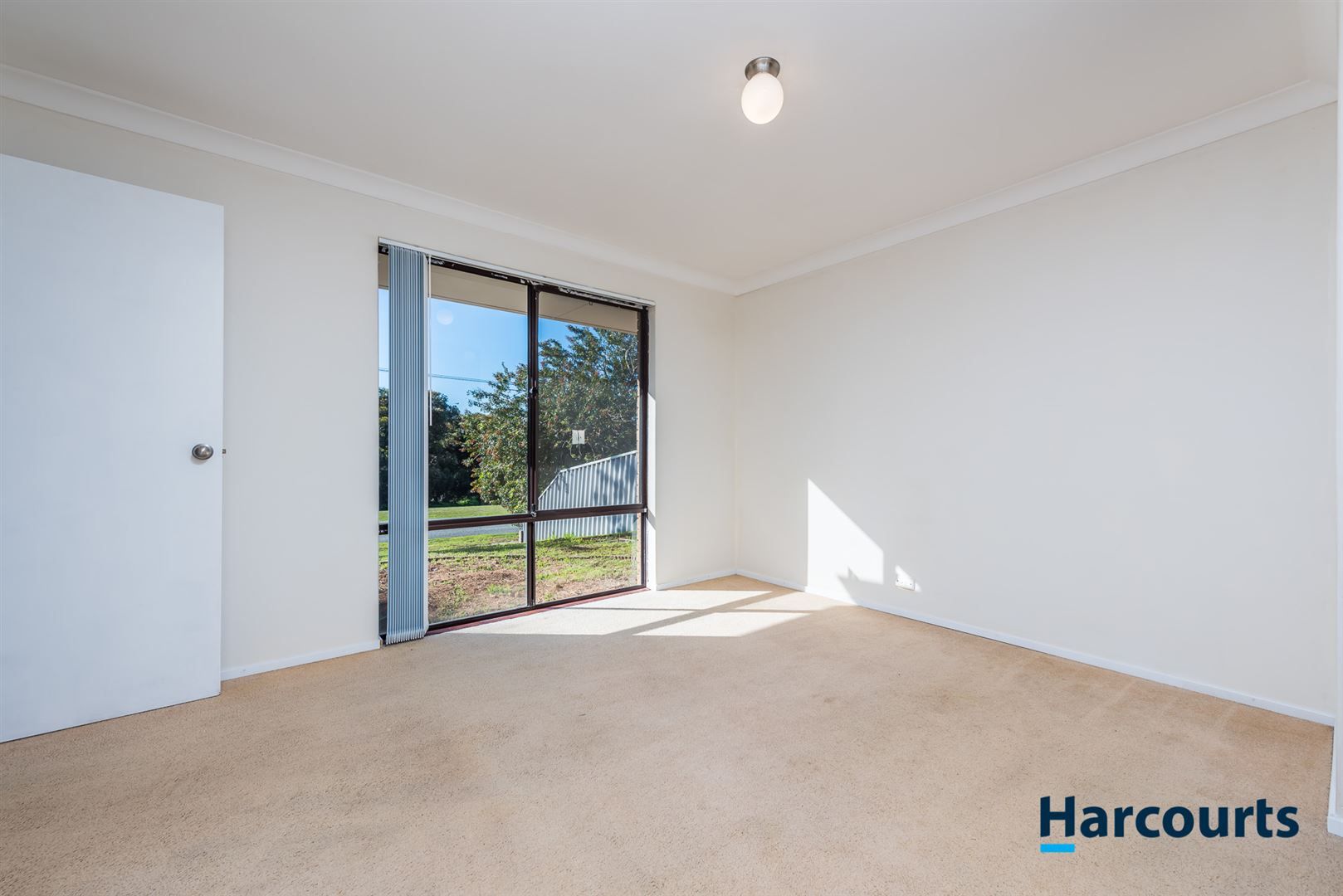 27 Meadow Place, Quinns Rocks WA 6030, Image 2