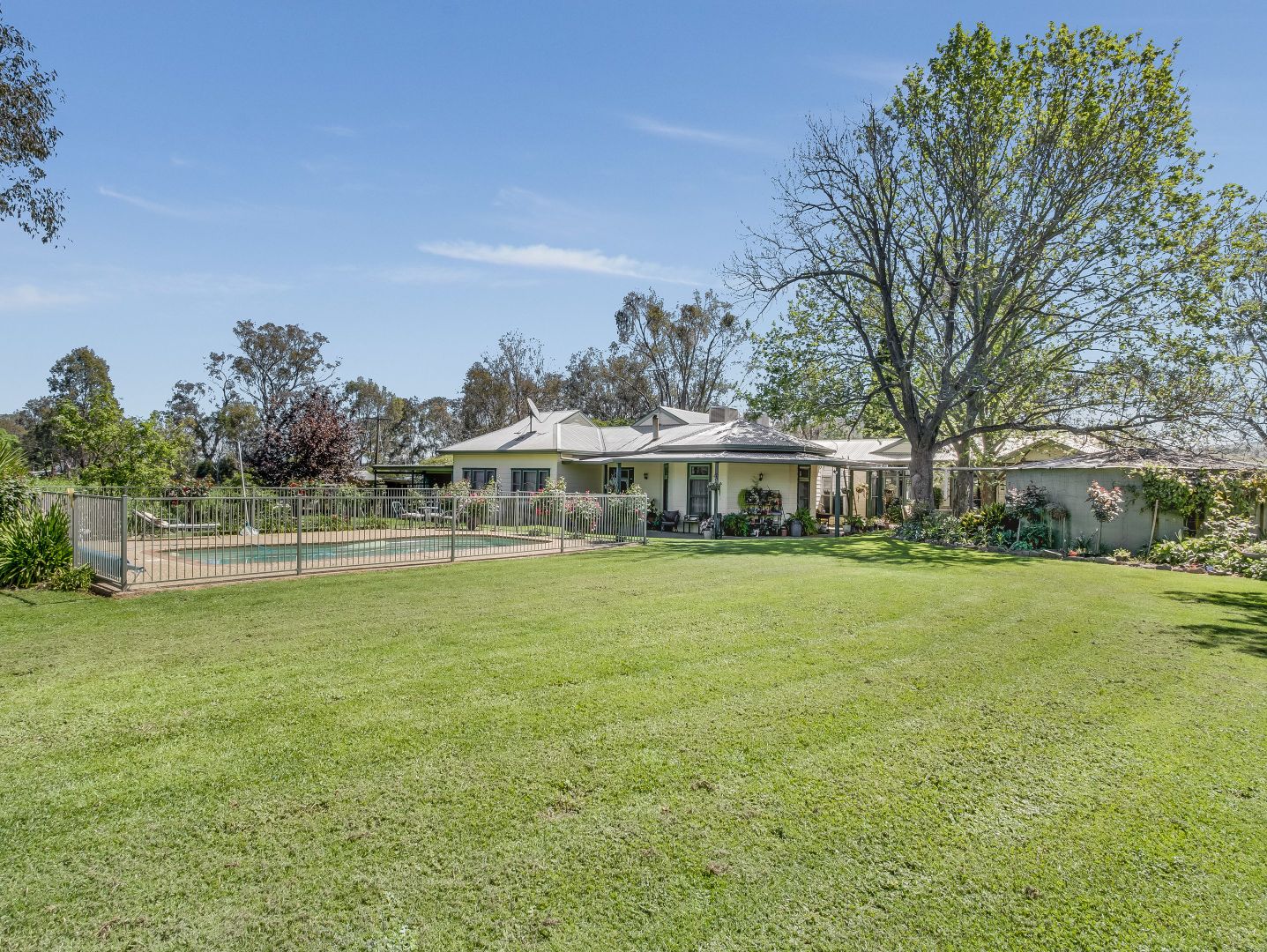 68 Sweetwater Rd, Mullengandra NSW 2644, Image 2