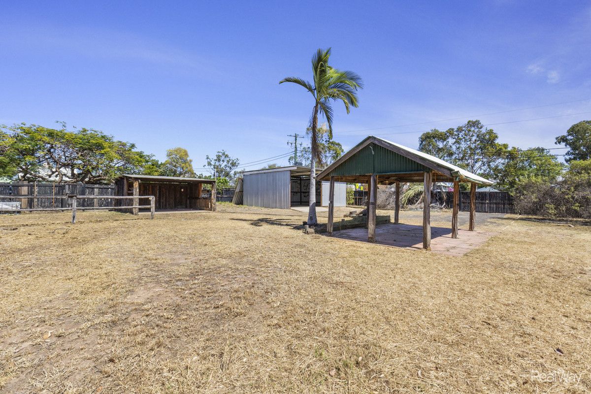 19 Blackall Street, Dingo QLD 4702, Image 2