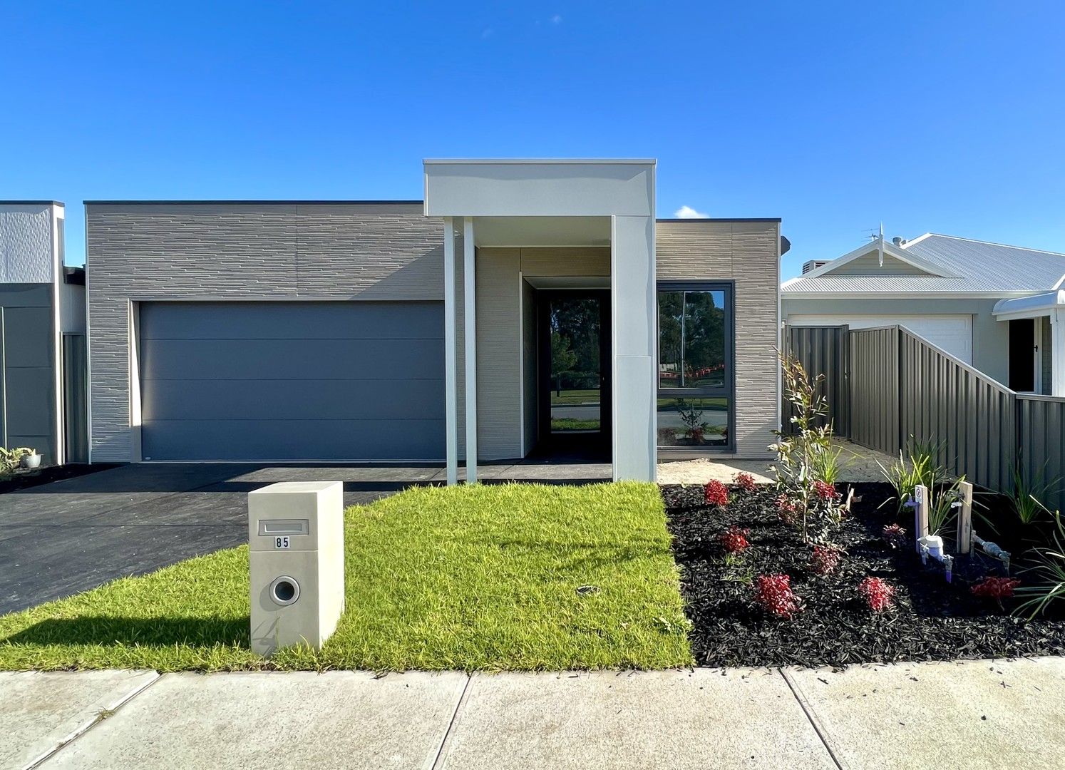 3 bedrooms House in 85 Timberline Parkway PAKENHAM VIC, 3810
