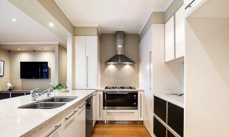 4 bedrooms House in 2 Konrad Street BENTLEIGH EAST VIC, 3165