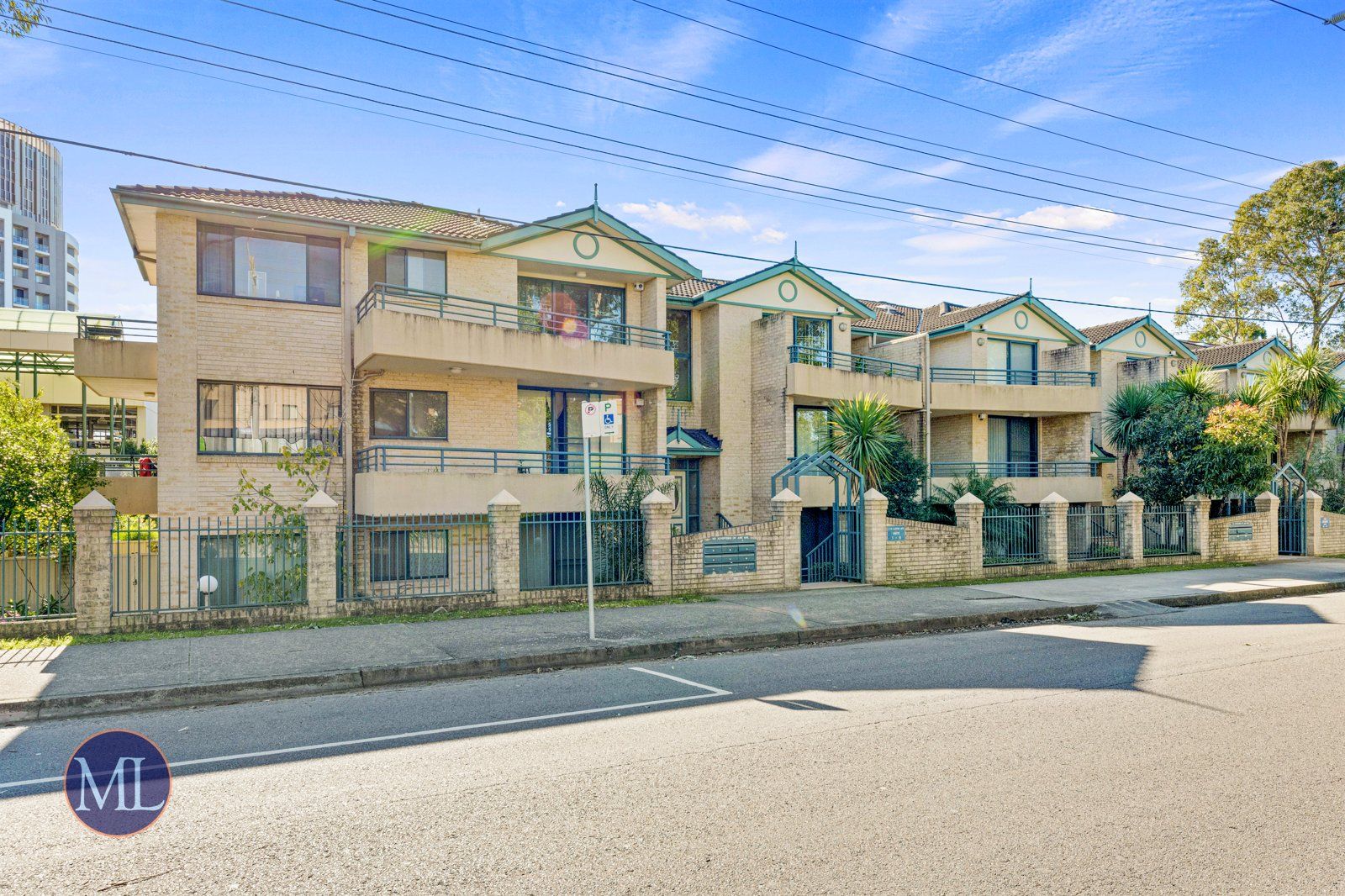 2 bedrooms Apartment / Unit / Flat in 3/9-15 Lloyds Avenue CARLINGFORD NSW, 2118