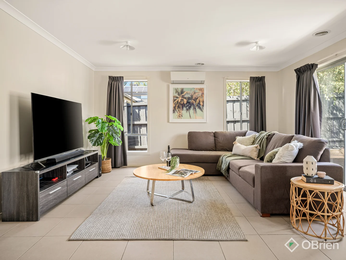 Additional image 2 of 1 Silverbark Court, Carrum Downs VIC 3201