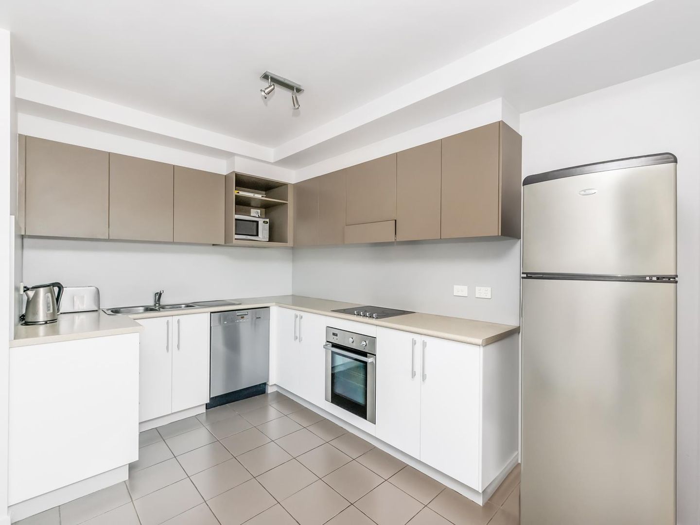 12/21 Battye Street, Bruce ACT 2617, Image 2