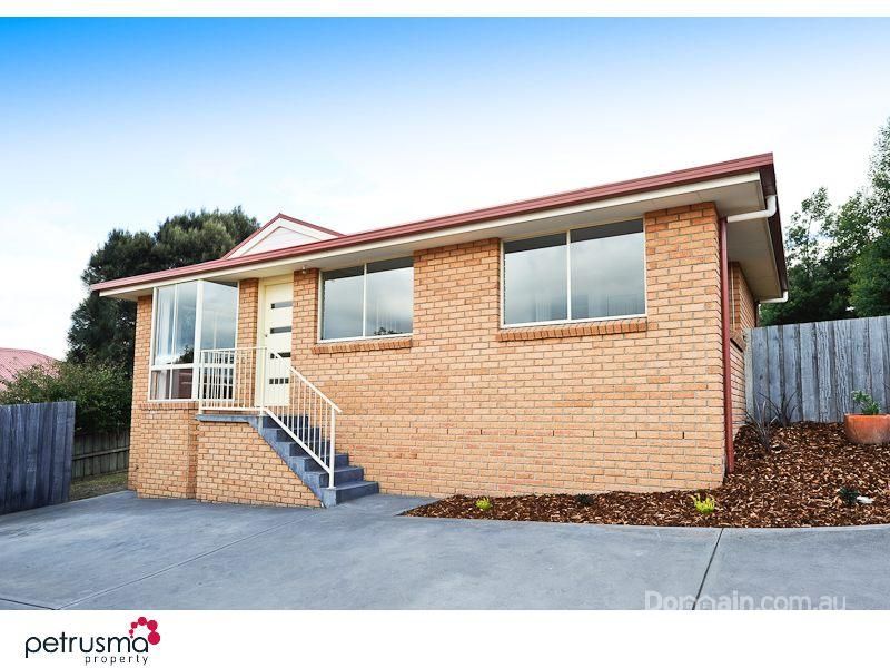 2/102 Oakdowns Parade, OAKDOWNS TAS 7019, Image 0