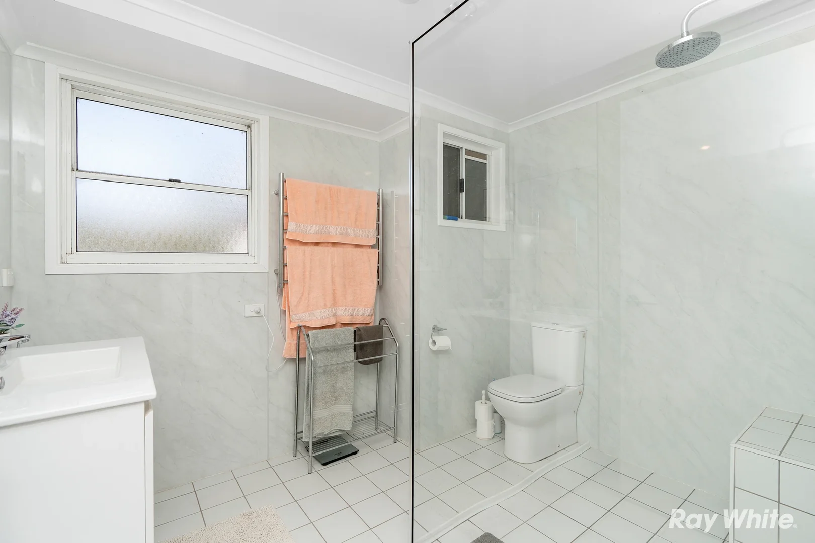 Additional image 11 of 6 Jewnee Street, Wantabadgery NSW 2650